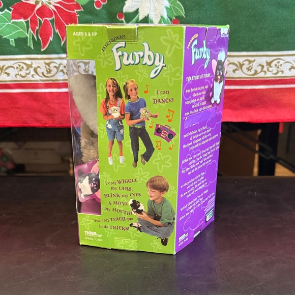 Vintage 1998 Furby Interactive Toy - Picture 3 of 12